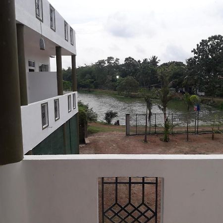 Kanora Lake Resort Maharagama Exterior foto