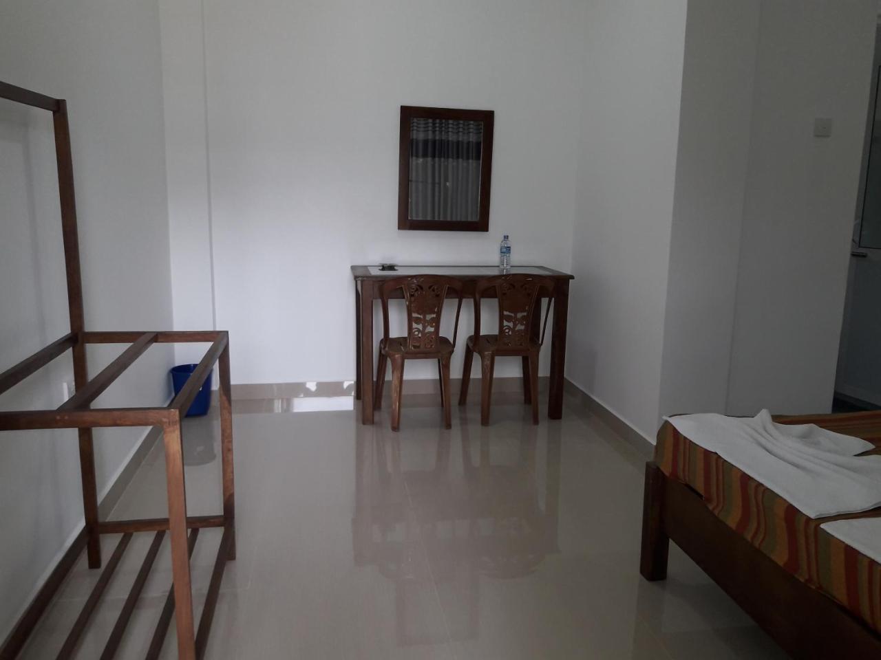 Kanora Lake Resort Maharagama Exterior foto