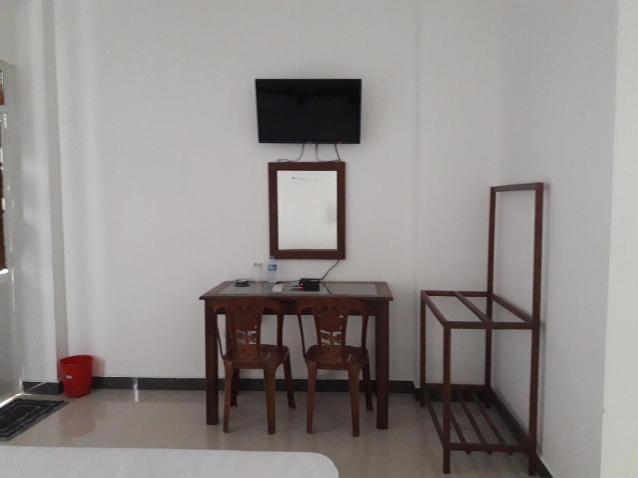 Kanora Lake Resort Maharagama Exterior foto